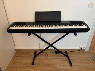 Teclado con Tacto piano