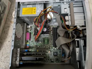 Computer desktop retrò emulatore