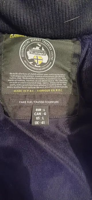 Abrigo NORWAY negro con capucha