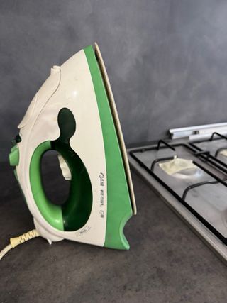 Ferro da stiro funzionante