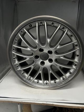 Juego llantas en 19 pulgadas originales de Audi