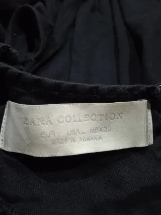 Camiseta sin mangas con volantes