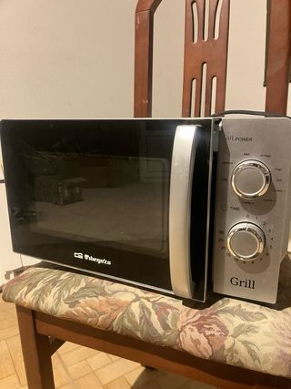 Microondas Orbegozo con Grill