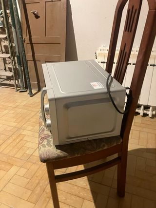 Microondas Orbegozo con Grill