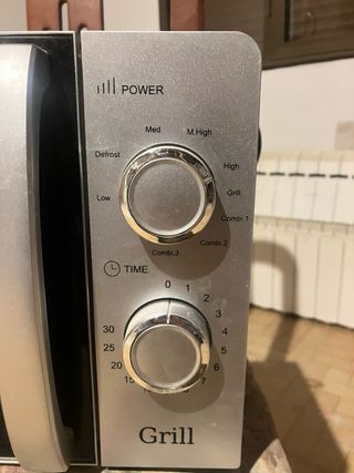 Microondas Orbegozo con Grill