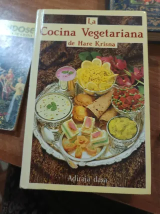 LOTE 4 LIBROS DE HARE KRISHNA – A.C. Bhaktivedanta