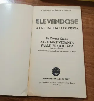LOTE 4 LIBROS DE HARE KRISHNA – A.C. Bhaktivedanta