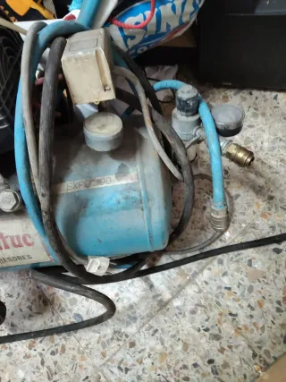 Compresor de aire Pintuc con depósito