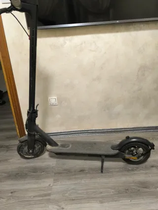 Patinete Eléctrico Xiaomi Essential