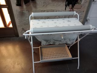 Cambiador para bebés con estrellas