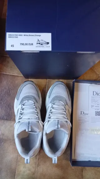 Zapatillas Dior Blancas y Grises