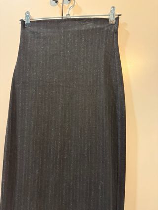 Falda tubo negra