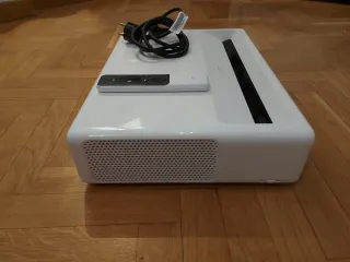 Proyector Xiaomi Mi Laser 150 Tiro Corto