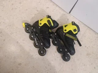 Patines en línea negros y amarillos Talla 39a 42