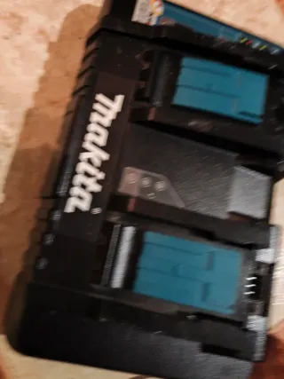 Cargador Doble Makita DC18RD NUEVO ORIGINAL