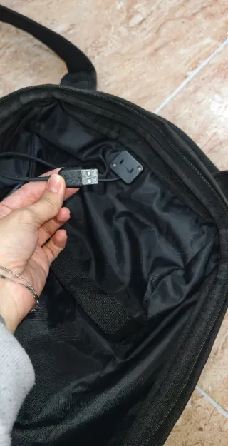 Mochila Samsonite antirrobo Securipak negra portát