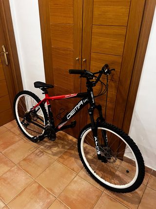 Bicicleta DEMA con Frenos de Disco