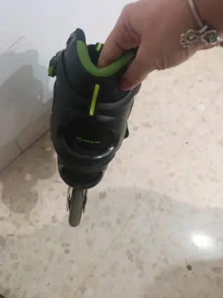 Patines en línea negros y verdes Talla44