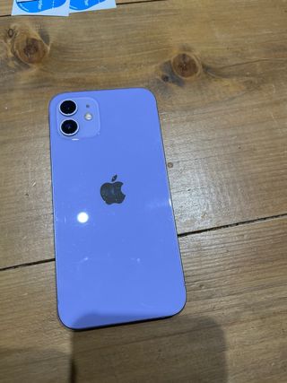 iPhone 12 Lila