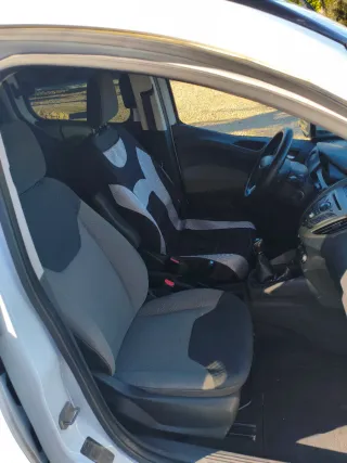 Ford E-Tourneo Courier 2016