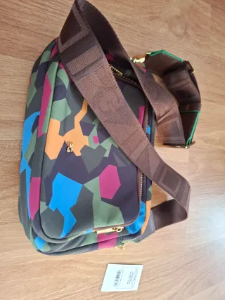 Bolso PG multicolor con estampado geométrico