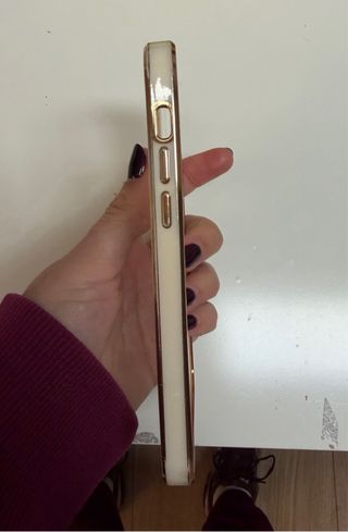 Funda iPhone 12 Transparente Dorada