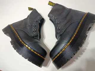Botas Dr. Martens Negras