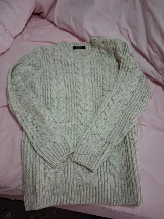 Jersey Bershka trenzado beige