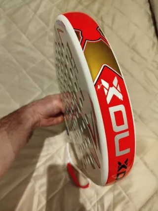 Pala Padel Nox AT10 Pro Cup.