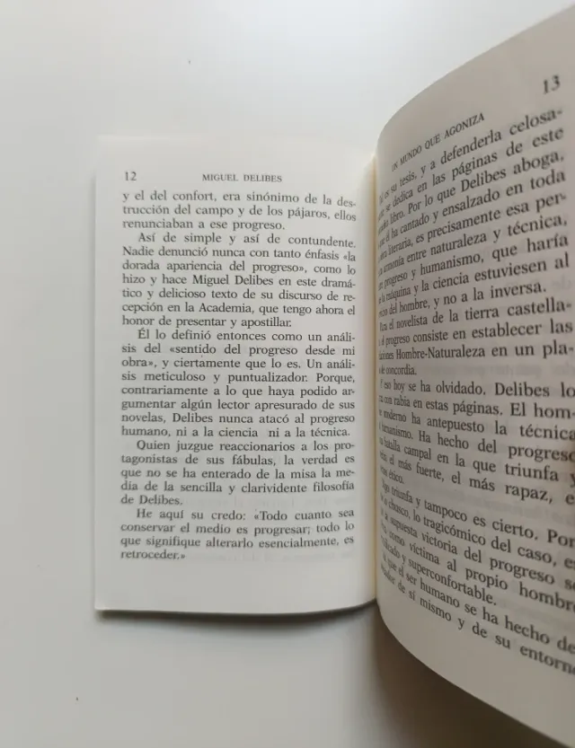 Un mundo que agoniza (Discurso RAE).