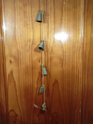 Antigua ristra de campanas tradicionales