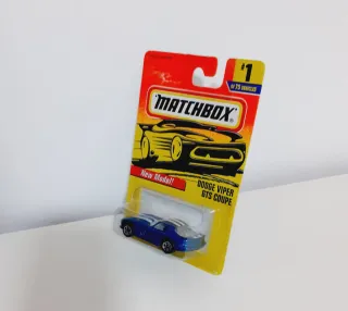 Matchbox Dodge Viper GTS Coupe #1