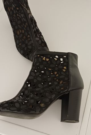 Stivaletti n.37 punta aperta neri