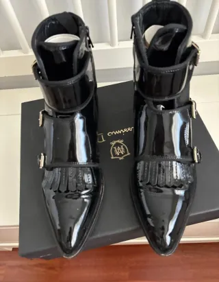 Botines Massimo Dutti charol talla 38