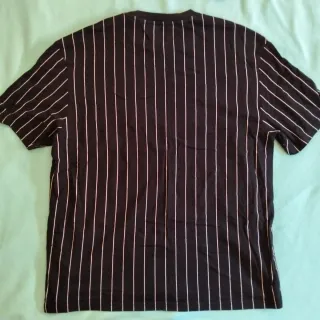 Camiseta Tommy Jeans Rayas Blancas Negra