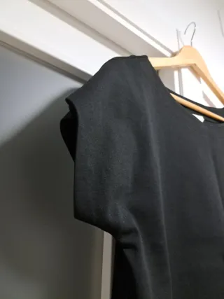 Camiseta negra H&M Talla M/L