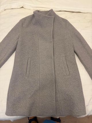 abrigo kenneth cole gris talla L