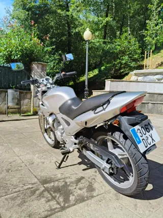 Honda CBF 250