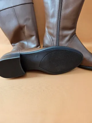 Botas altas marrones talla 37