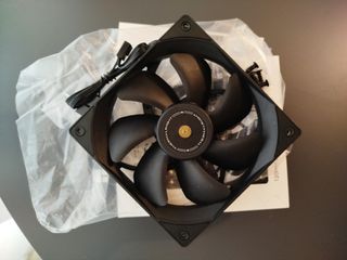 2x Ventiladores Thermalright TL-E12B V3 120mm