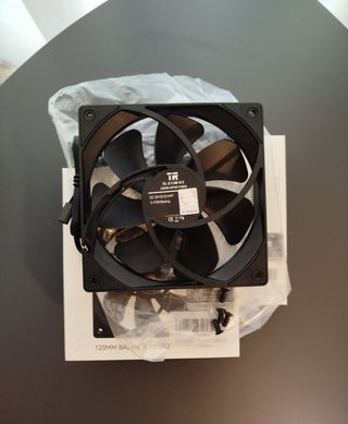 2x Ventiladores Thermalright TL-E12B V3 120mm