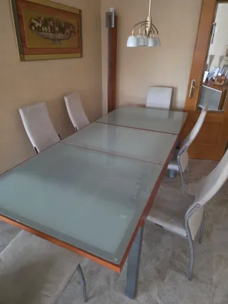 Conjunto mesa comedor y 6 sillas