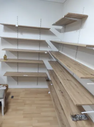 Estantería de pared madera y metal