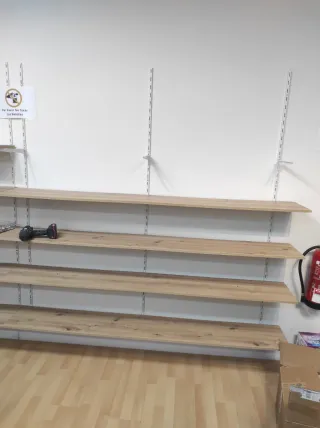 Estantería de pared madera y metal