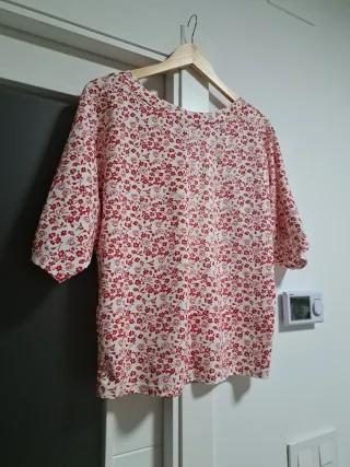 Camiseta manga murciélago floral L