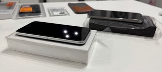 iPhone 12 Pro e iPhone SE 2020 in vendita