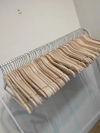 Perchas de madera (pack de 10)