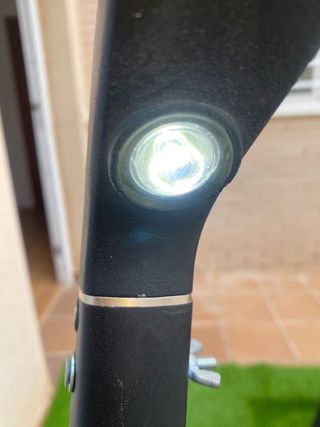 Patinete eléctrico negro