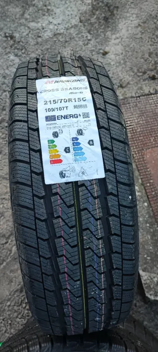 Neumático Nankang Cross Seasons 215/70R15C