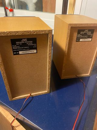 Pareja Altavoces JVC 26W